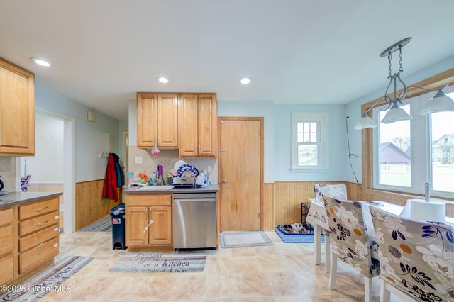 1561-1563 Union Street, Schenectady, NY 12301