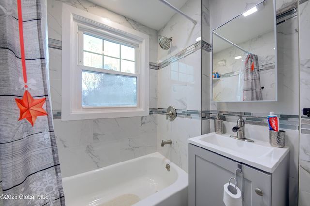 1561-1563 Union Street, Schenectady, NY 12301