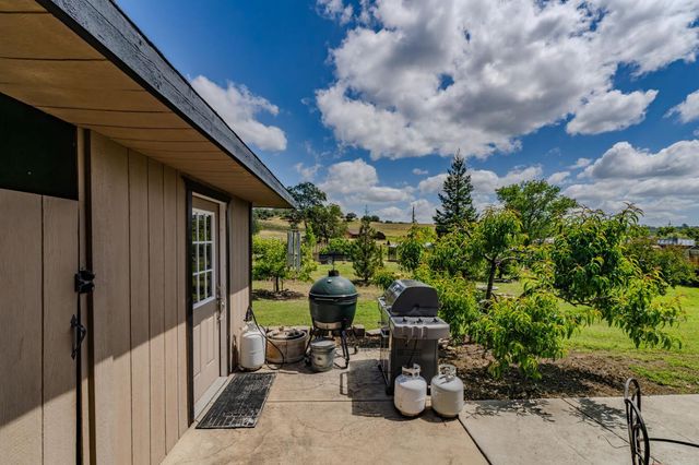 3543 Berkesey, Valley Springs, CA 95252