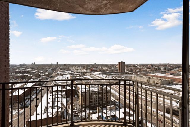 500 E Grant Street 1706, Minneapolis, MN 55404