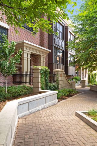 500 E Grant Street 1706, Minneapolis, MN 55404