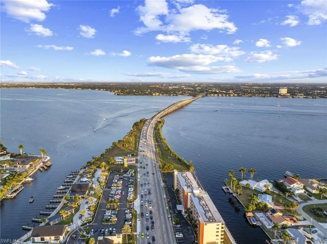 4156 Country Club BLVD, Cape Coral, FL 33904