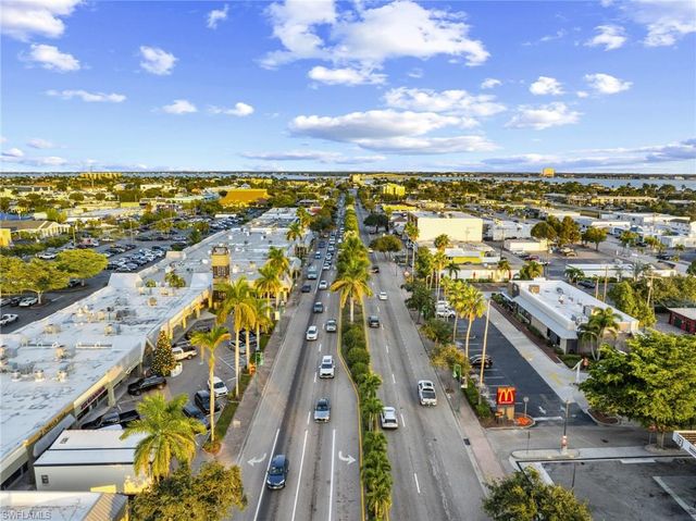 4156 Country Club BLVD, Cape Coral, FL 33904