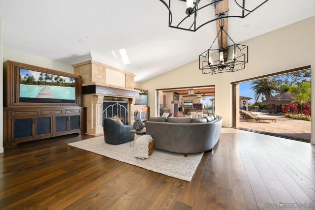7031 Las Colinas, Rancho Santa Fe, CA 92067