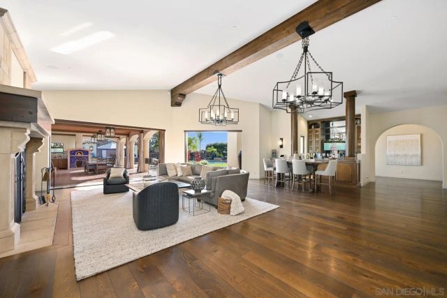 7031 Las Colinas, Rancho Santa Fe, CA 92067