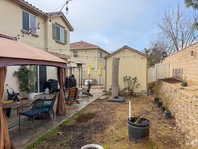 9412 Poseidon Street, Bakersfield, CA 93306