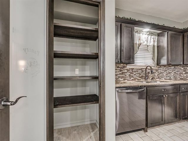 5404 S Broadway Avenue, Oklahoma City, OK 73109