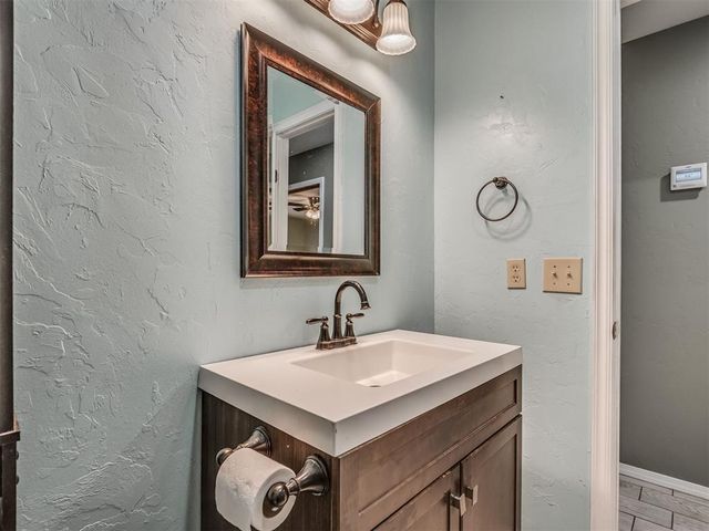 5404 S Broadway Avenue, Oklahoma City, OK 73109