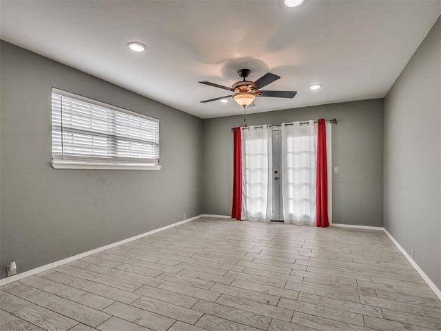 5404 S Broadway Avenue, Oklahoma City, OK 73109