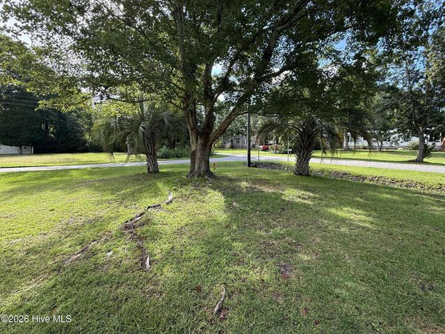 2447 Pinewood Drive SW, Supply, NC 28462