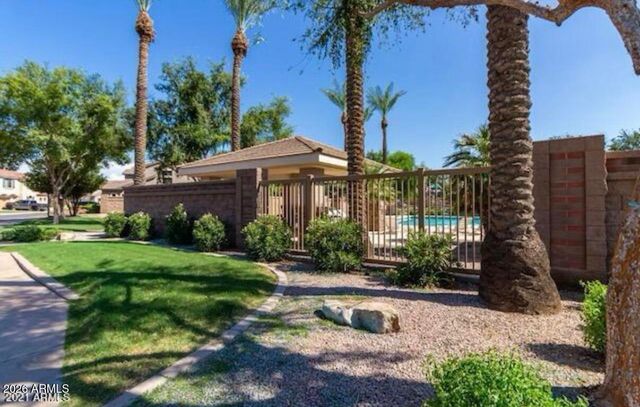 1050 E REDWOOD Drive, Chandler, AZ 85286