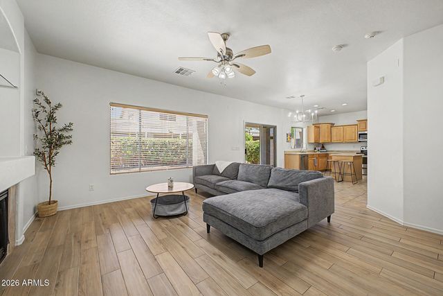 1050 E REDWOOD Drive, Chandler, AZ 85286