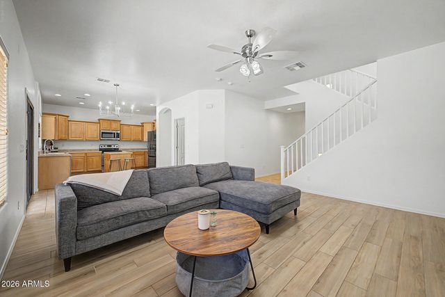 1050 E REDWOOD Drive, Chandler, AZ 85286