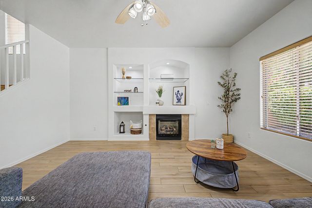 1050 E REDWOOD Drive, Chandler, AZ 85286