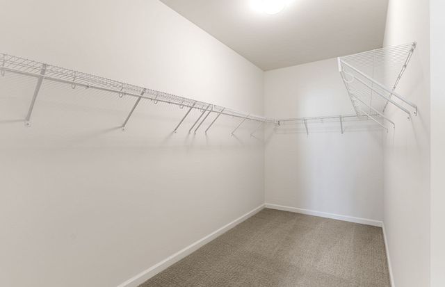 5 Peters Farm Way 7405, Westborough, MA 01581