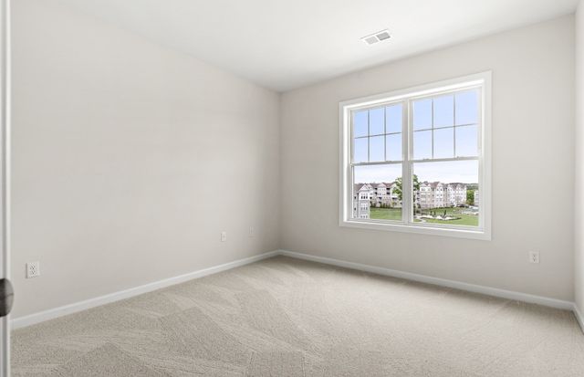 5 Peters Farm Way 7405, Westborough, MA 01581
