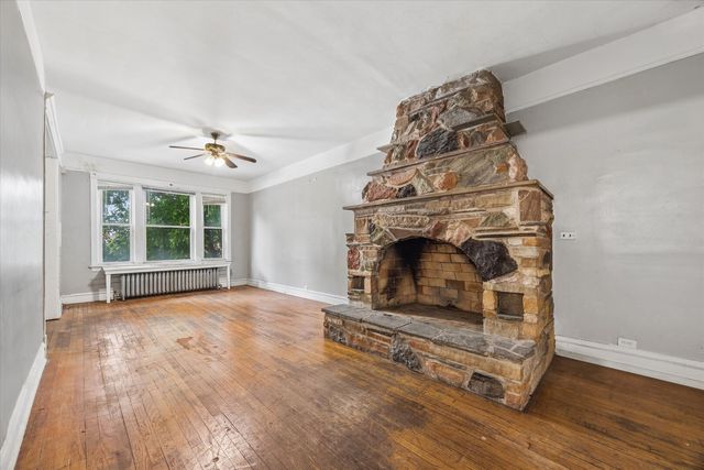 1946 W Armitage Avenue, Chicago, IL 60647