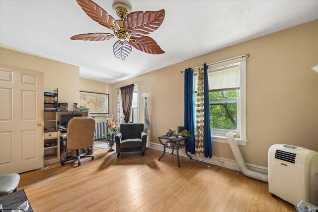 1946 W Armitage Avenue, Chicago, IL 60647