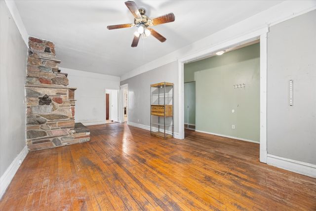 1946 W Armitage Avenue, Chicago, IL 60647