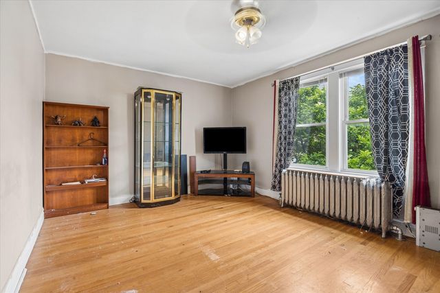 1946 W Armitage Avenue, Chicago, IL 60647