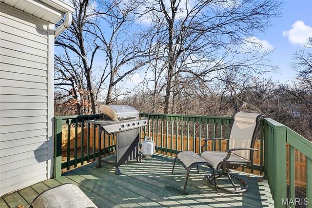 2200 Dillon Road, High Ridge, MO 63049