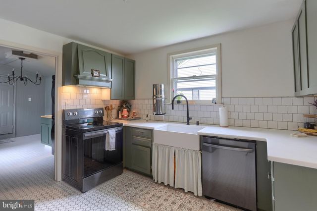116 PINE ST, Wernersville, PA 19565