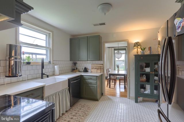 116 PINE ST, Wernersville, PA 19565