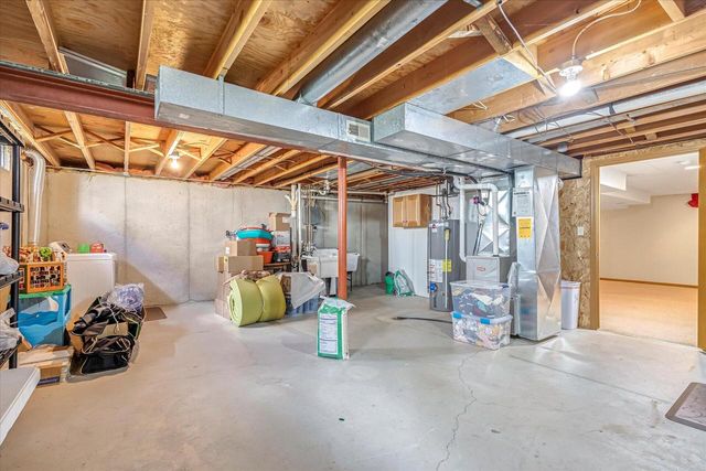 9360 N 85th STREET, Milwaukee, WI 53224