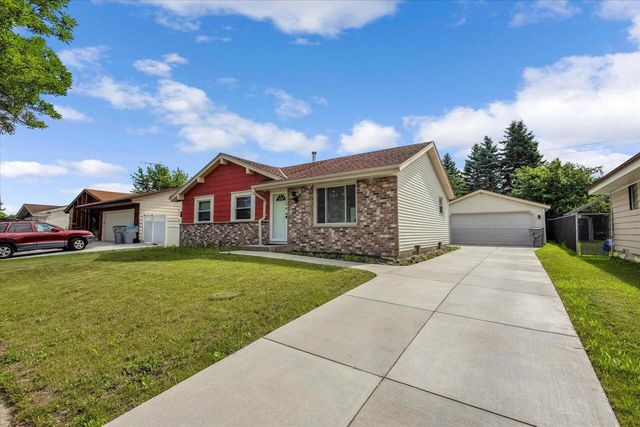 9360 N 85th STREET, Milwaukee, WI 53224