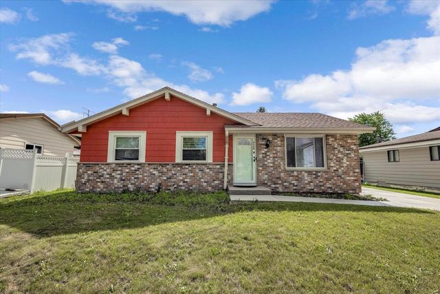 9360 N 85th STREET, Milwaukee, WI 53224