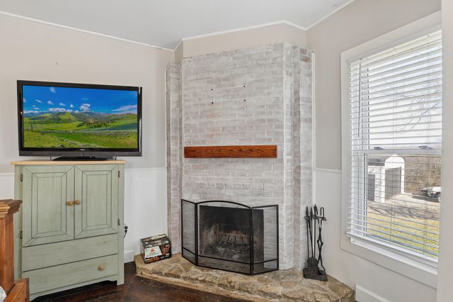 2295 Eagle Tunnel Road, Glencoe, KY 41046