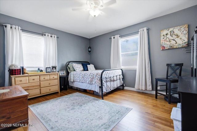2284 LARCHMONT Road, Jacksonville, FL 32207