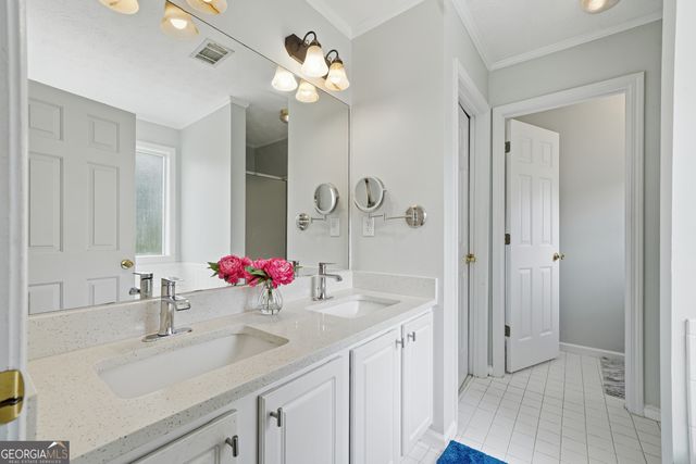 7002 Estates Court, Loganville, GA 30052