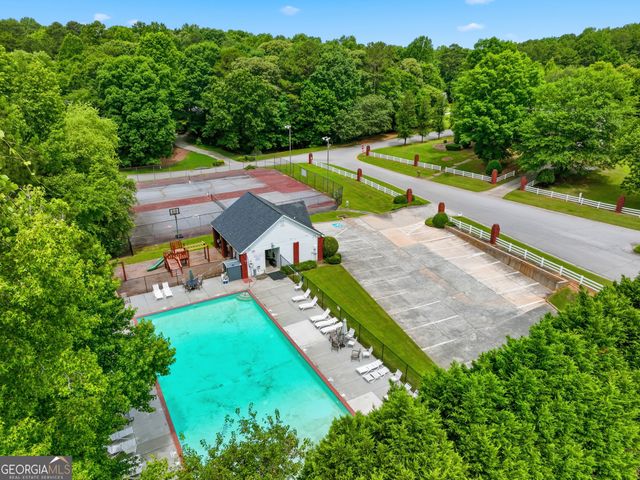 7002 Estates Court, Loganville, GA 30052