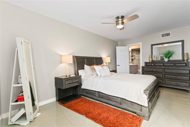 111 Lake Emerald Drive 106, Oakland Park, FL 33309