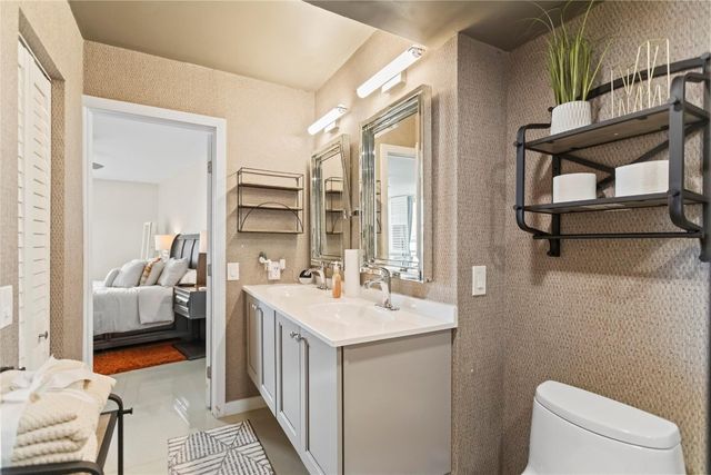 111 Lake Emerald Drive 106, Oakland Park, FL 33309