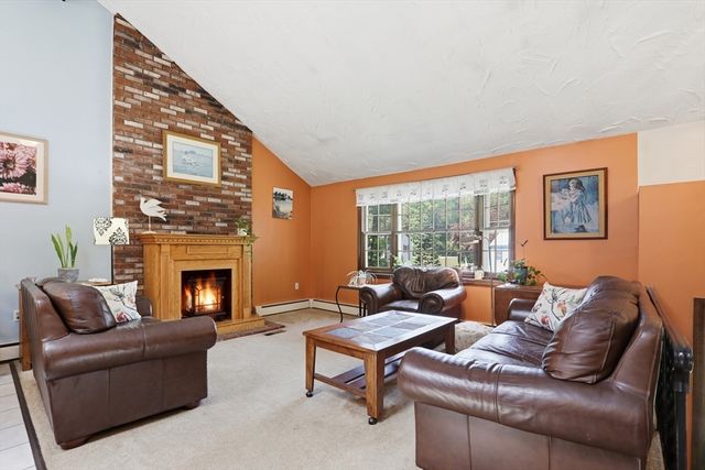 63 Faulkner Ave, Wilmington, MA 01887