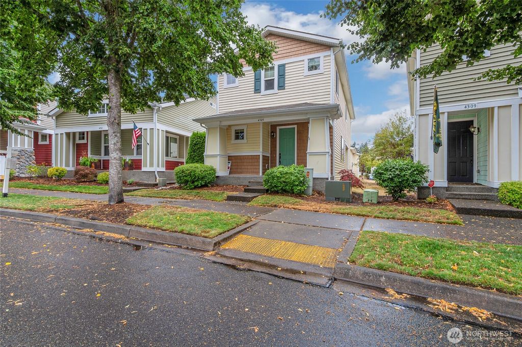 4305 Mckinley Street NE, Lacey, WA 98516