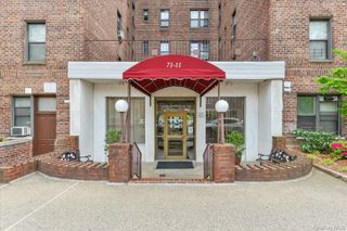 71-11 Yellowstone Boulevard 4A, Forest Hills, NY 11375