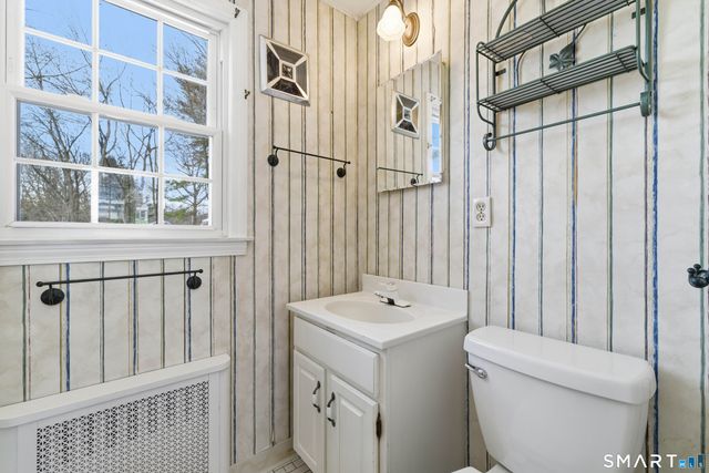 15 Townline Road, Hamden, CT 06517