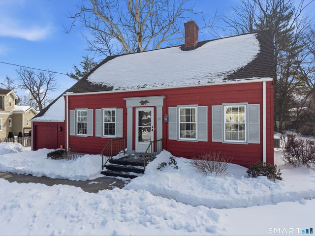 15 Townline Road, Hamden, CT 06517