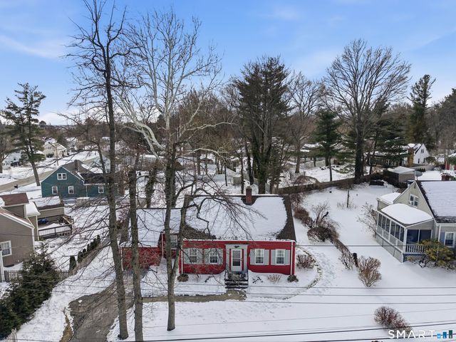 15 Townline Road, Hamden, CT 06517