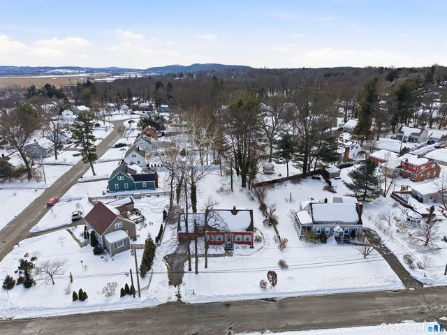 15 Townline Road, Hamden, CT 06517