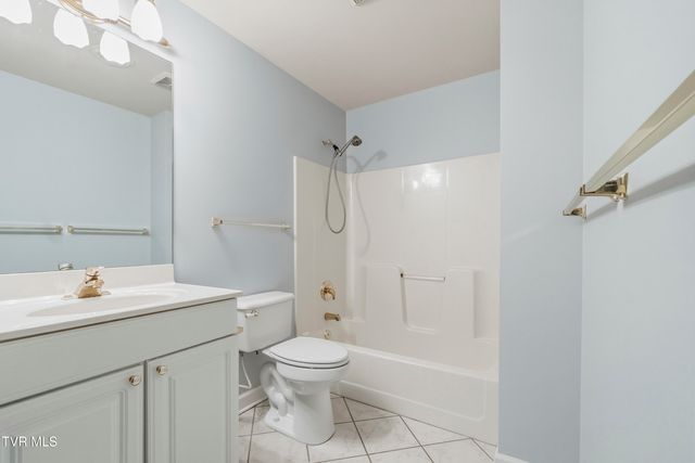 1842 Cottage Drive 17, Greeneville, TN 37745
