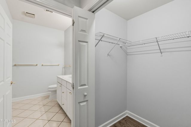 1842 Cottage Drive 17, Greeneville, TN 37745