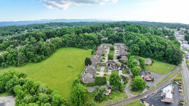 1842 Cottage Drive 17, Greeneville, TN 37745
