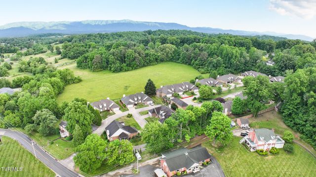1842 Cottage Drive 17, Greeneville, TN 37745
