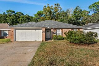 924 Emily Circle, Fort Walton Beach, FL 32547