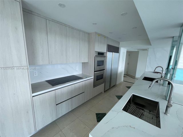 5025 Collins Ave 601, Miami Beach, FL 33140