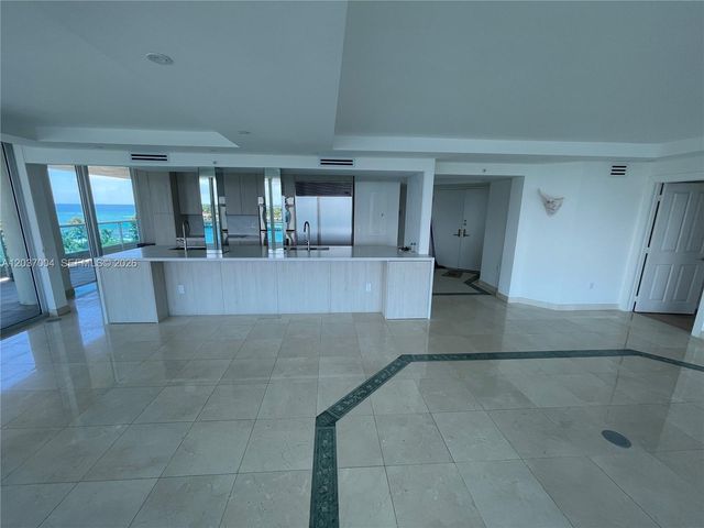 5025 Collins Ave 601, Miami Beach, FL 33140